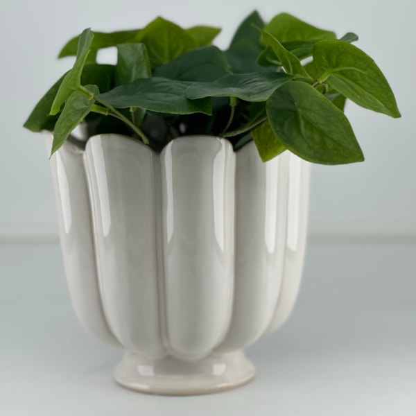Kruka Petulia M 15.5x14,5cm, White