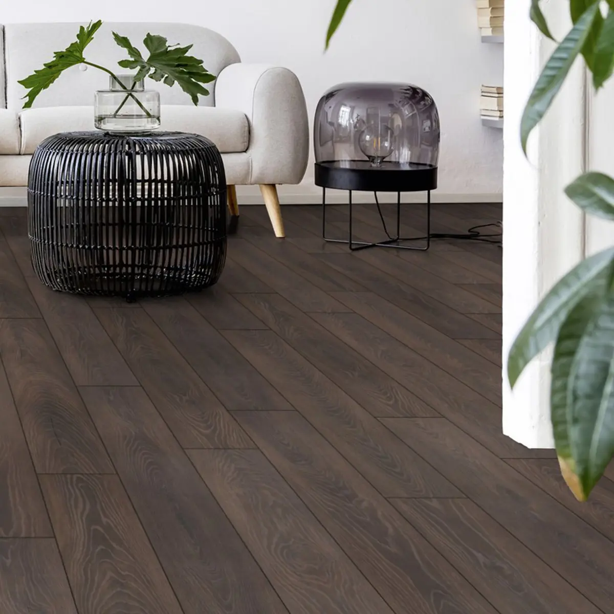 Bionyl laminatgolv – extremt slitstarkt, vattenresistent och perfekt för uterum