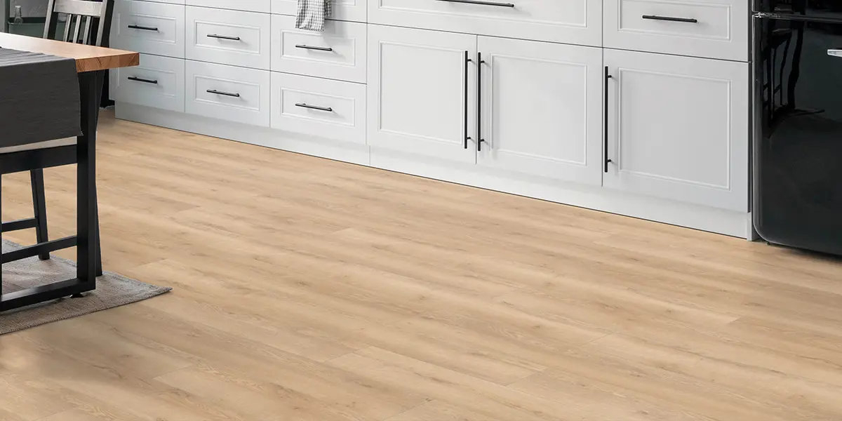 Fourteen Laminatgolv till otroligt pris