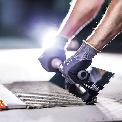 Plattsättningstillbehör till bra pris!